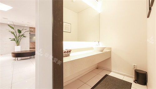 韩国hit整形外科洗漱台 韩国hit整形外科洗漱台