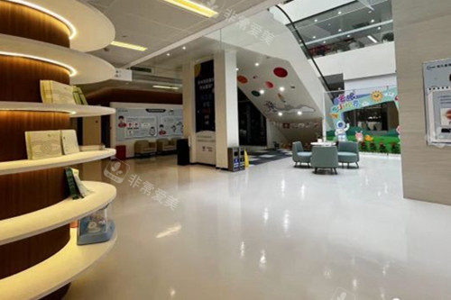 上海中视眼视光眼科门诊部内部一角