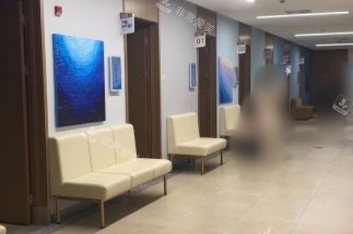 上海医大眼科走廊