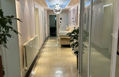 北京紫洁俪方医疗美容走廊环境图