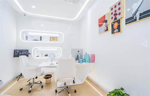 新疆库尔勒天姿整形面诊室