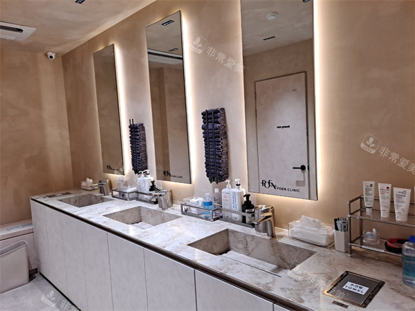 韩国poen皮肤科洗手间 韩国poen皮肤科洗手间