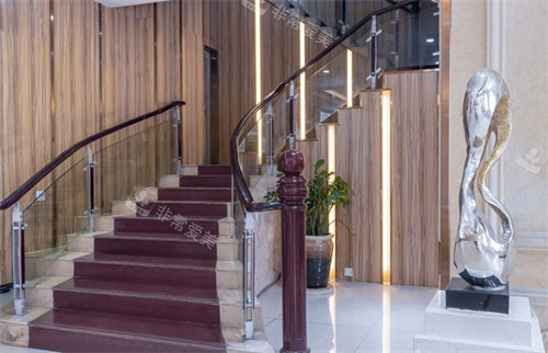 深圳美加美医疗美容楼梯环境