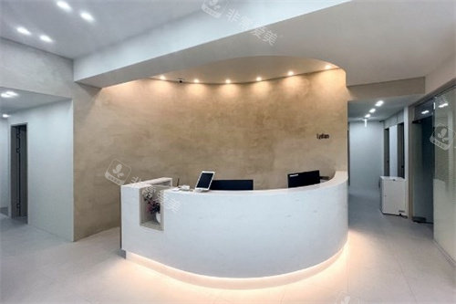 赴韩做腹壁整形不踩坑...