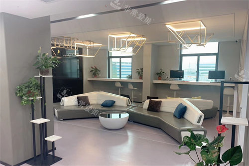 义乌爱康医院口腔科等候区