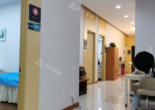 北京煤医口腔走廊环境