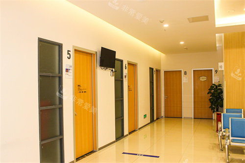 宜春爱尔眼科医院诊区环境