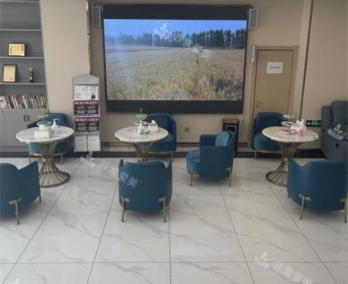 呼和浩特碧莲盛植发医院地址在哪里？新城区祥泰商厦1号楼具体位置+SHT/BHT技术，性价比超可！