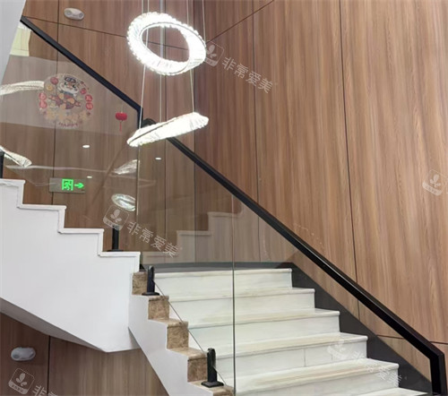 盐城金希颜医疗美容楼梯口