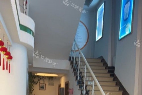 莆田群益口腔楼梯