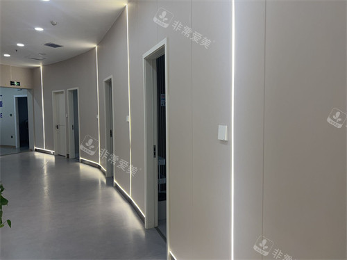 新疆缔凯莲娜医疗美容医院走廊