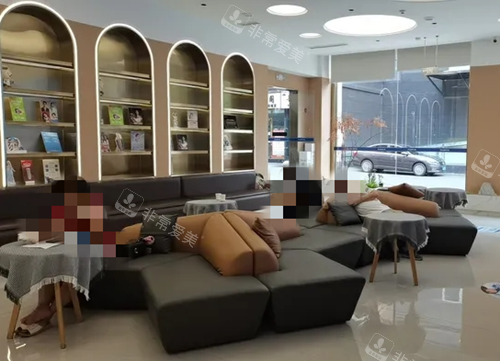 简阳柏贝口腔候诊区