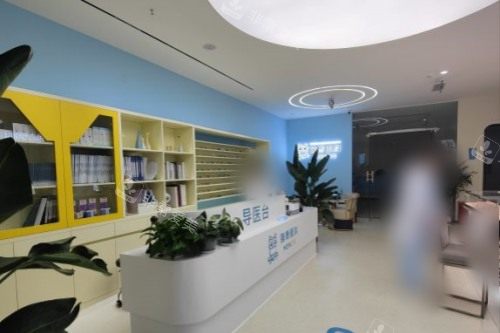 成都青羊萌鹰眼科导医台