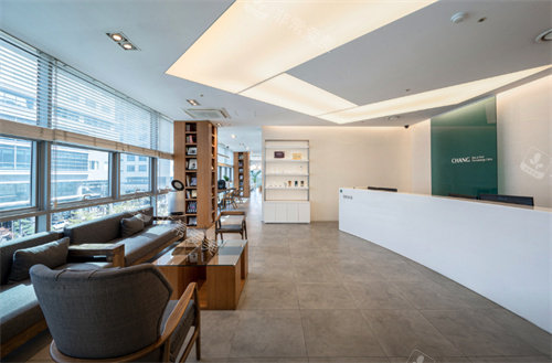 韩国昌皮肤科前台 韩国昌皮肤科前台