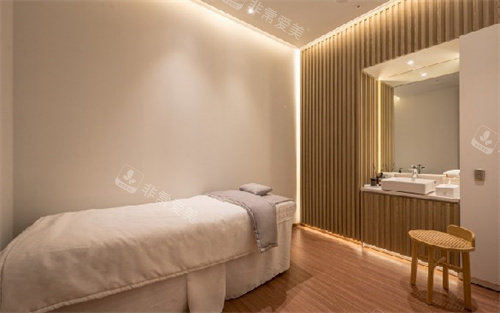 韩国昌皮肤科诊疗室 韩国昌皮肤科诊疗室