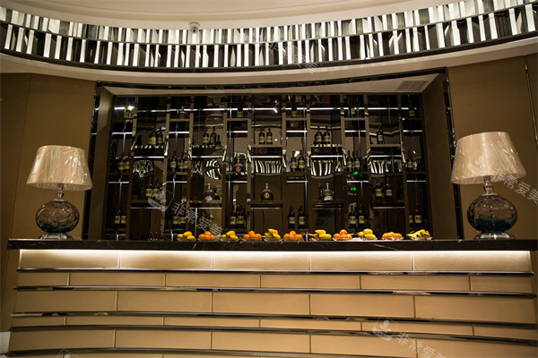 武汉恩吉娜中爱医疗美容前台环境图