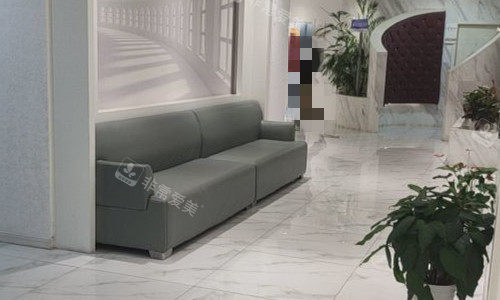 武汉颜范薇美等候区