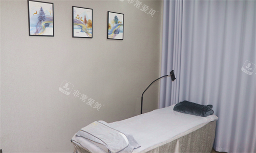威海董立鹏星范医疗美容护理间