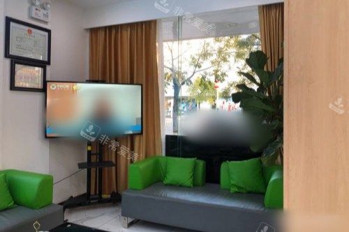 山东威海华怡口腔医院总院休息区