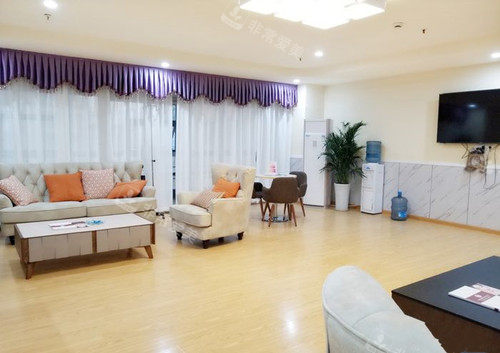 成都军建整形休闲待诊区环境