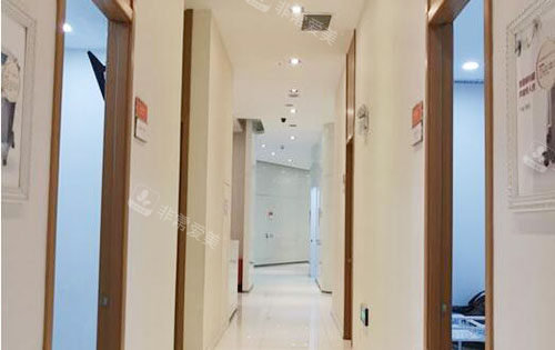 贵阳美贝尔整形走廊环境实拍图