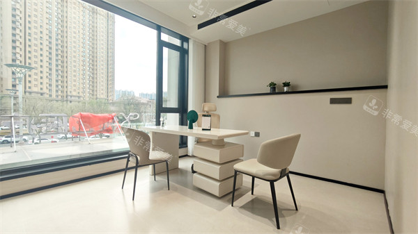 哈尔滨领艺医疗美容2楼医生办公室