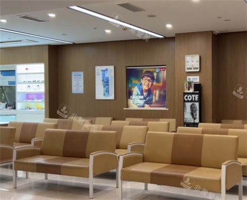 上海希玛瑞视眼科医院大厅等待区