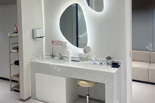 上海艾嘉瞳心眼科洗漱台环境