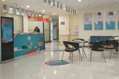 长春中妍整形美容医院前台大厅环境示意图