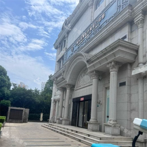 上海科若美医疗美容大楼外部照片