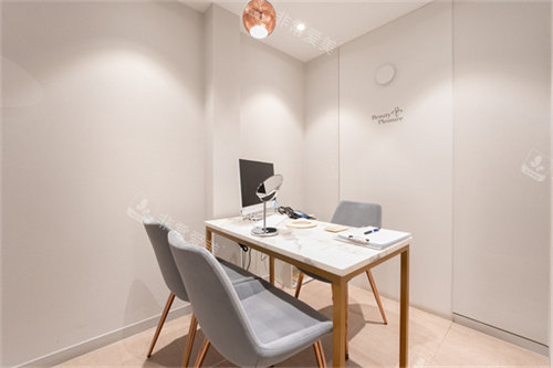 清潭美乐皮肤科面诊室 清潭美乐皮肤科面诊室