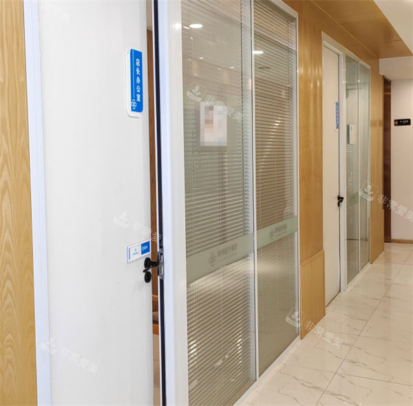 濮阳李伟医疗美容走廊环境一角