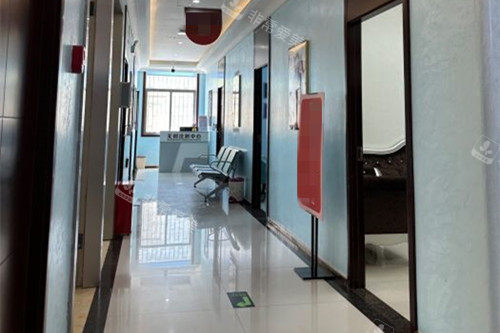 鄭州東方整形內(nèi)部過道環(huán)境 鄭州東方整形內(nèi)部過道環(huán)境