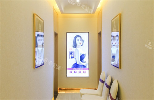 鄭州東方整形美容醫(yī)院走廊 鄭州東方整形美容醫(yī)院走廊