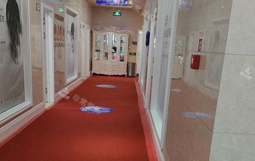 包头吴姝华美医疗美容走廊环境实拍图