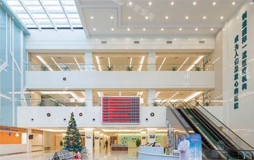 东莞台心医院大厅环境 东莞台心医院大厅环境