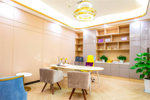 昆明娇点整形美容医院商谈区