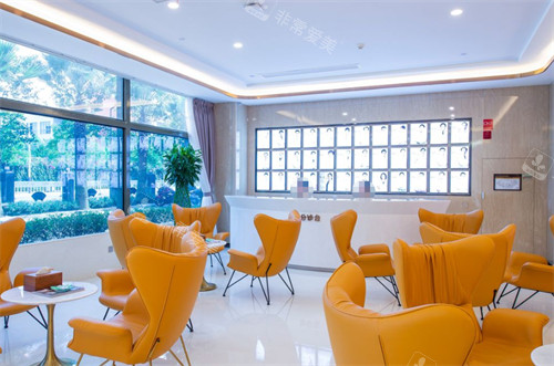 昆明娇点整形美容医院前台