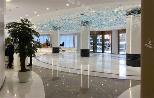 成都军大整形外科医院大厅
