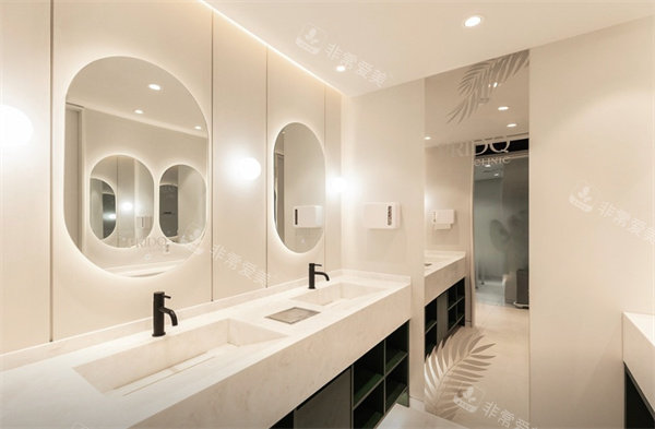 韩国pridq皮肤科洗手间