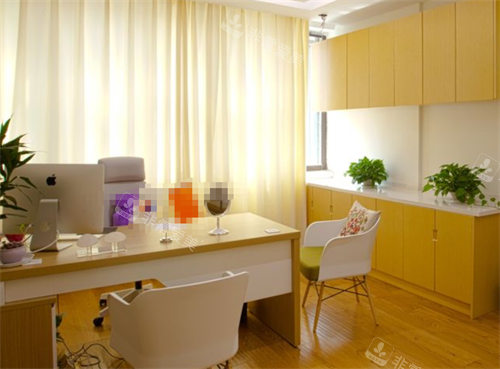 昆山铂特丽整形面诊室