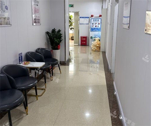 泉州海峡医疗美容走廊等待区
