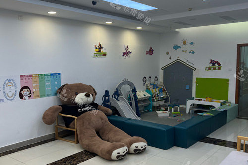 珠海同道香洲口腔门诊部娱乐区图