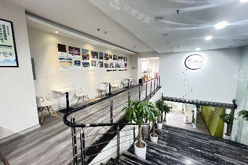 重庆好儿瞳青少年视力健康中心楼梯