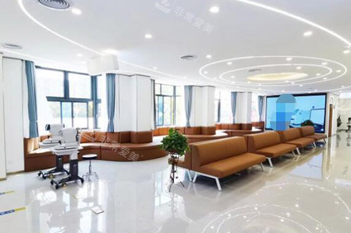 重庆华厦眼科医院大厅