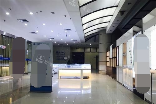 重庆新视界渝中眼科医院大厅环境