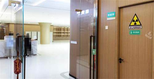 海口博创医院眼科过道