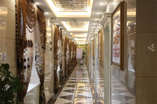 威海荣成睿辰医疗美容走廊环境图