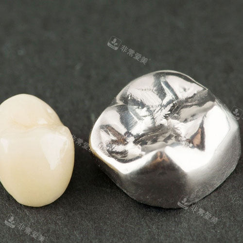 烤瓷牙单颗素材图片