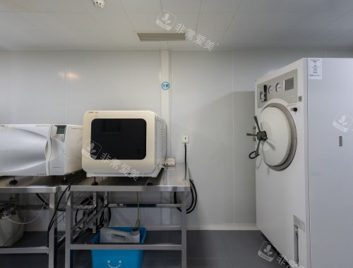 昆明柏德口腔消毒室